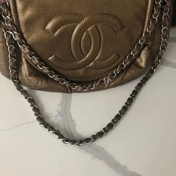 CHANEL bronze shoulder/crossbody bag - Picture 5 of 8
